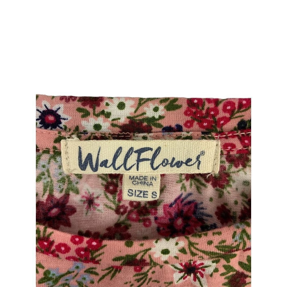 Wall Flowers Women's Floral Pink Top - Picture 4 of 6